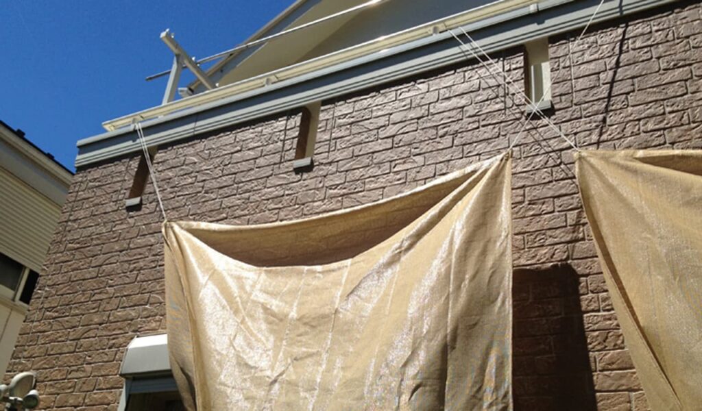 タイルデッキとパーゴラでおしゃれカフェ風に庭園リフォーム