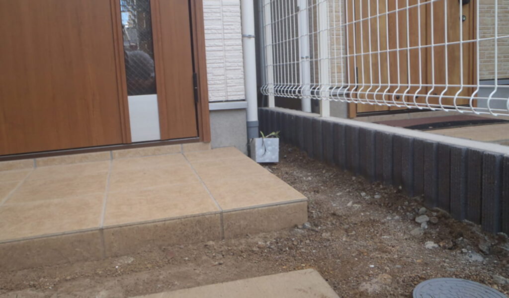 新築一戸建てにモダンな外構エクステリア