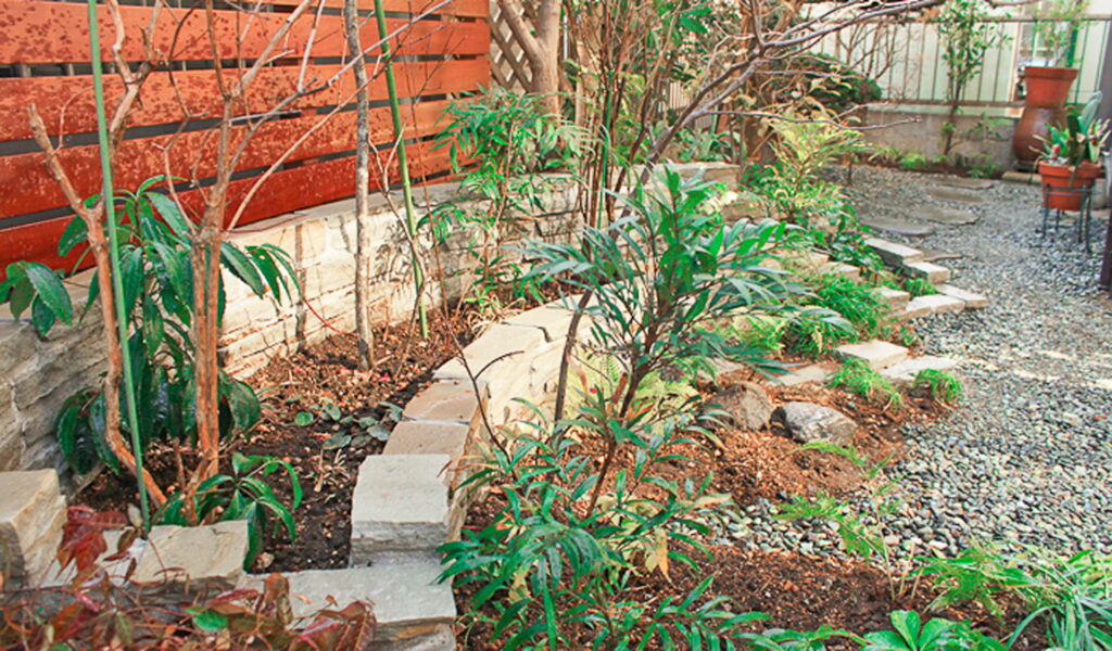 鉢植え楽しむガーデニングライフ向け外構リフォーム