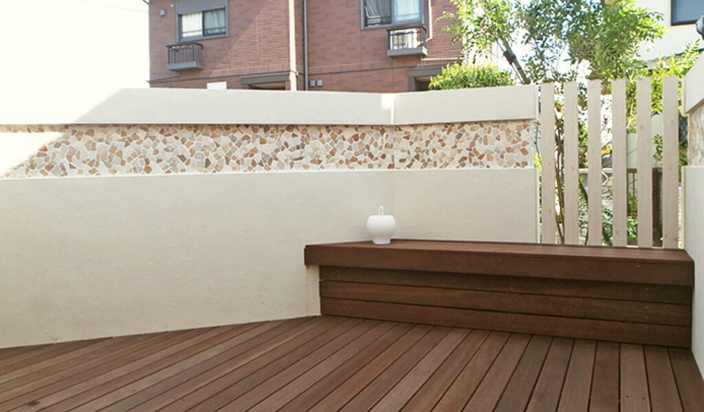 愛犬と楽しむプライベートガーデンの外構工事