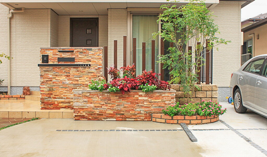 洋風庭園のある新築外構