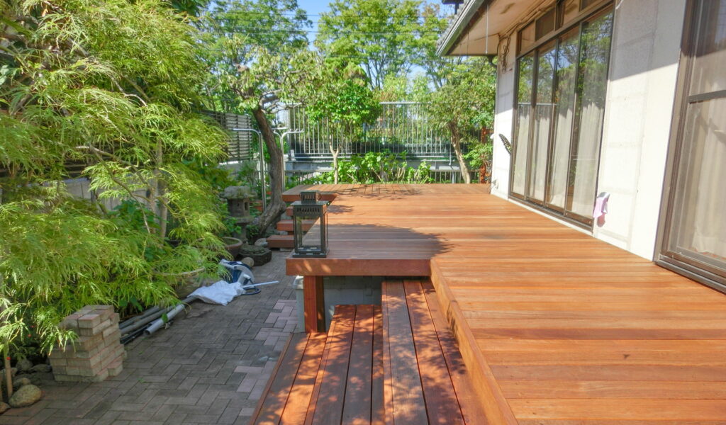 耐久性と和風デザインが共生するウッドデッキリフォーム