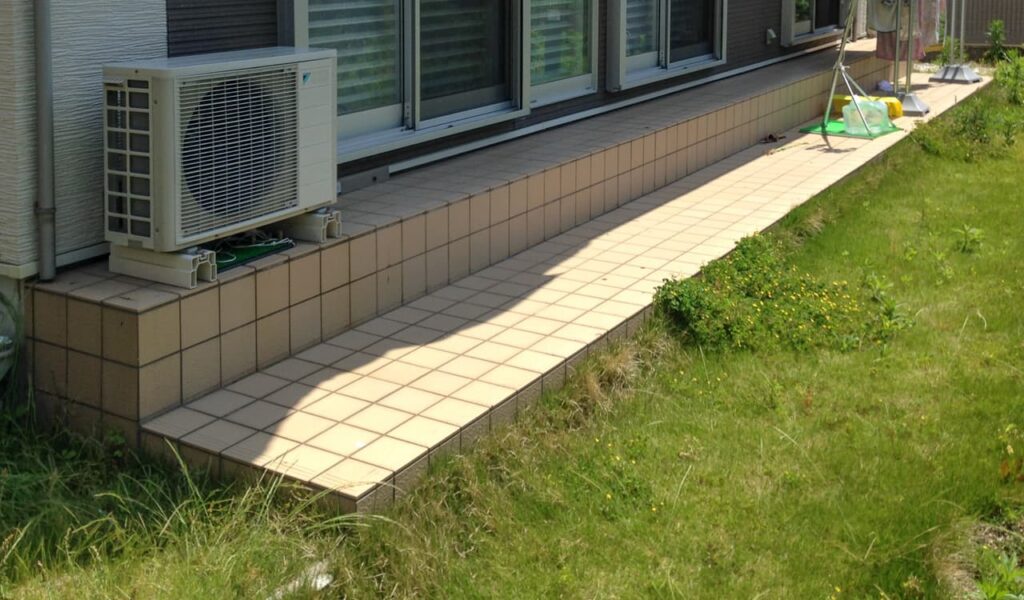 お子様が安全に遊べるお庭のエクステリアリフォーム