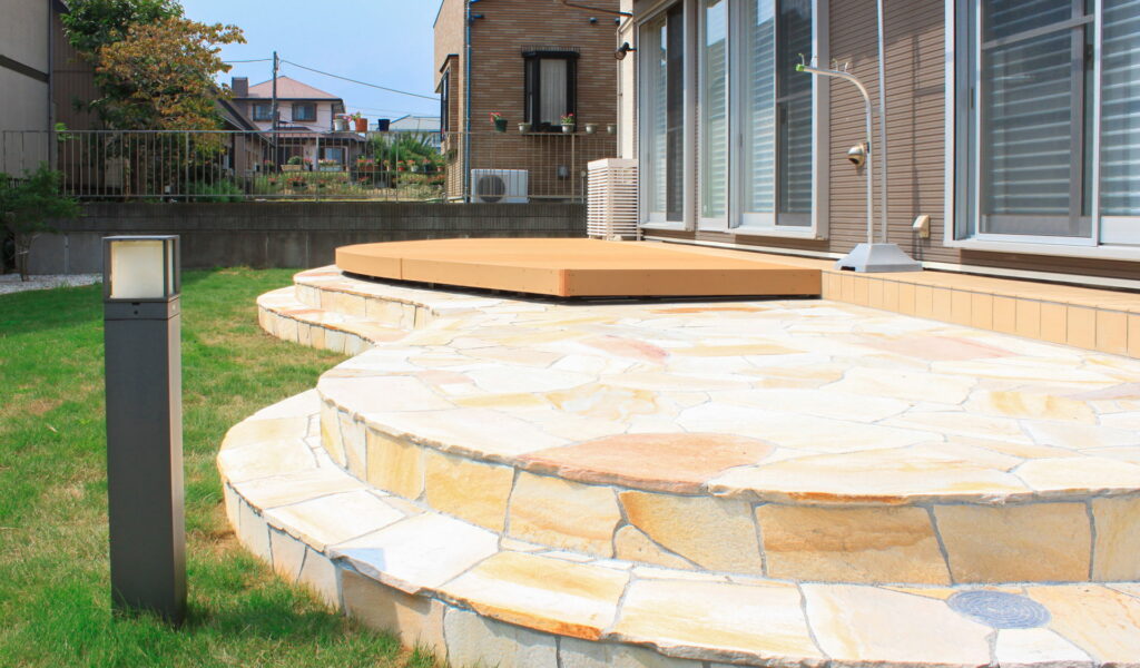 お子様が安全に遊べるお庭のエクステリアリフォーム