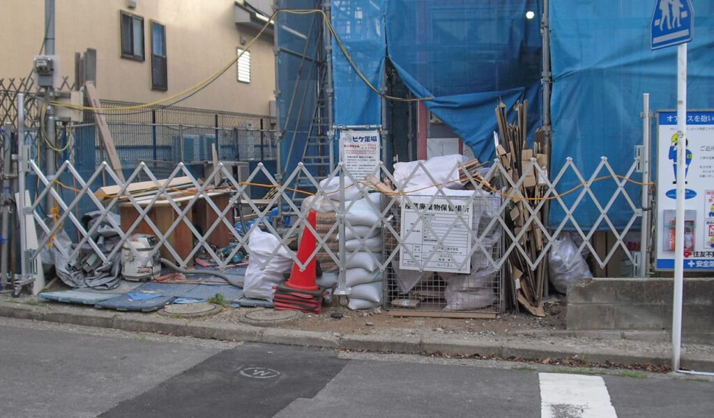 ナチュラルデザインと家族思いの新築エクステリア