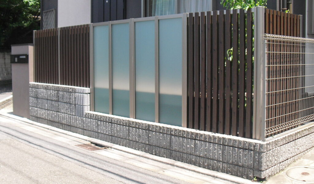 プライバシー重視&生活改善のエクステリアリフォーム事例