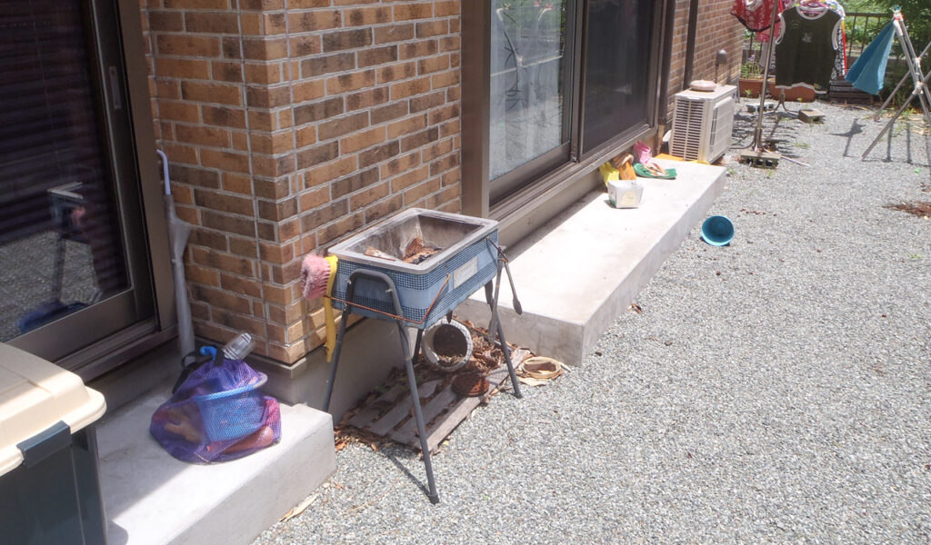 趣味を反映したウリン材ウッドデッキのエクステリア