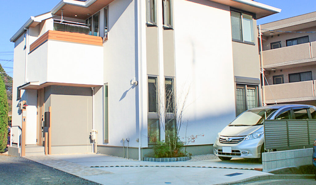 シンプルモダン×自然豊かな新築外構