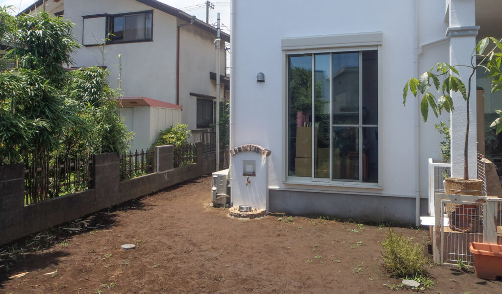 愛犬が自由に遊べる庭のエクステリアリフォーム