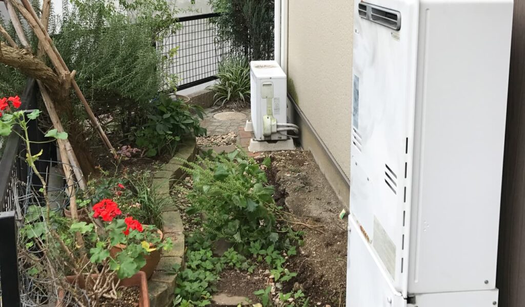 ガーデンルームとテラスの外構リフォーム