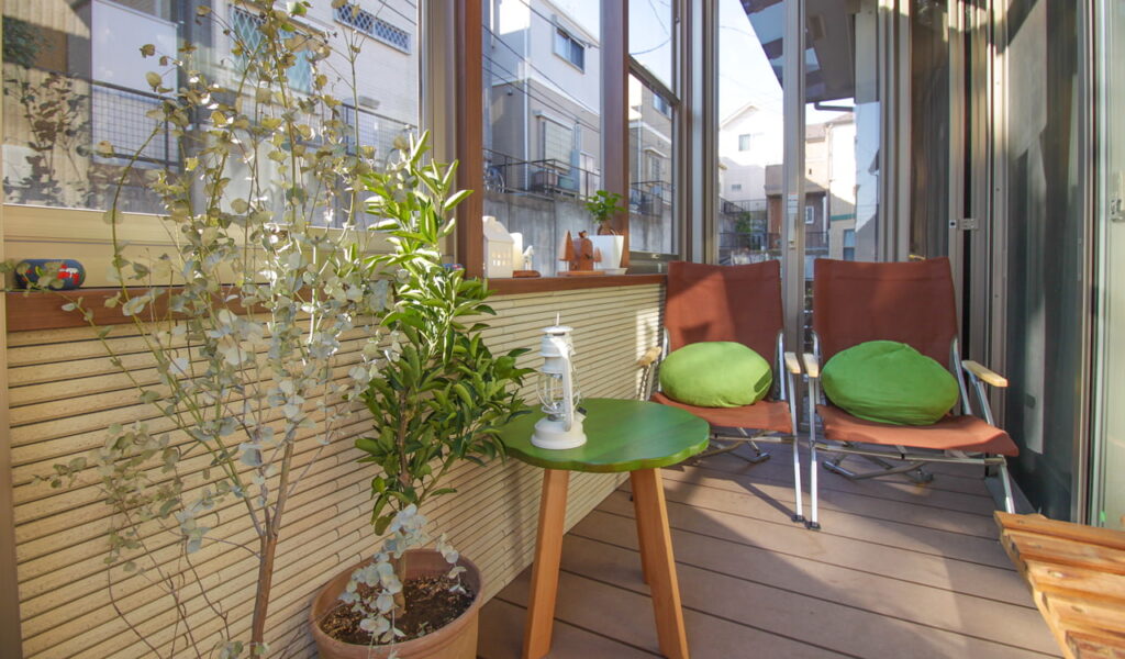 ガーデンルームとテラスの外構リフォーム