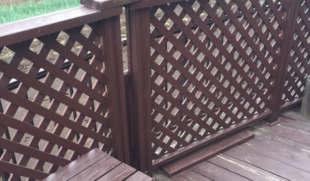 愛犬と楽しむウッドデッキリフォームの施工例