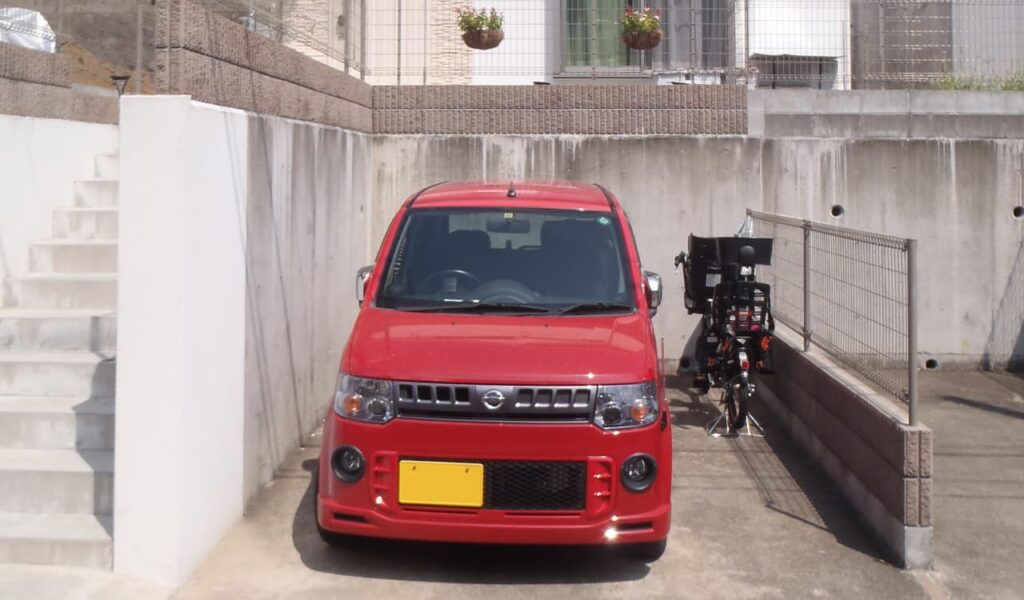 高台の住まいを彩るエクステリア外構工事