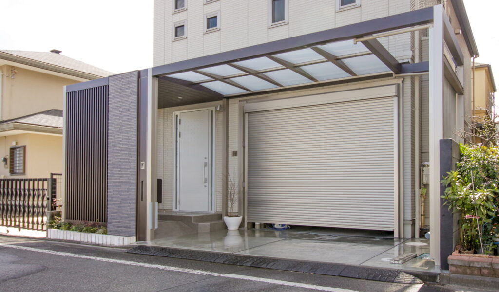 プラスGを使ったアーバンなエクステリアデザイン