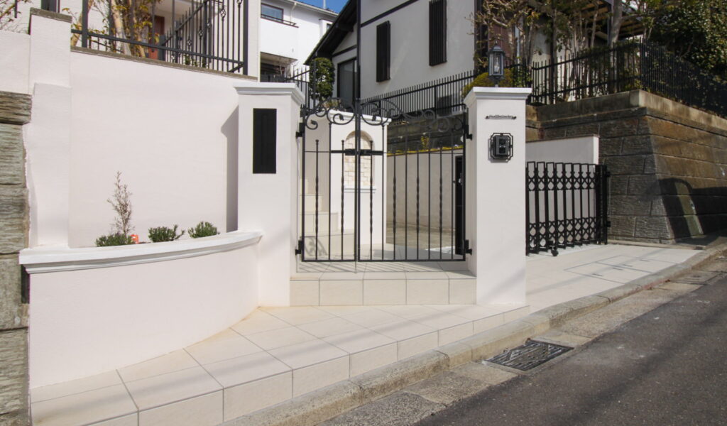 高級感溢れる洋風外構リフォーム事例