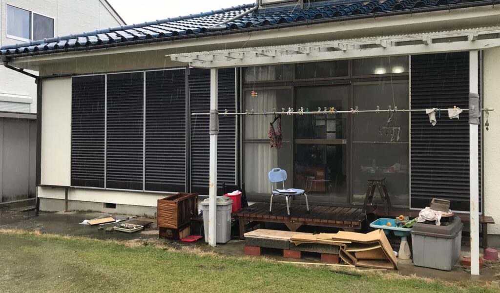 庭と調和したガーデンルーム施工事例