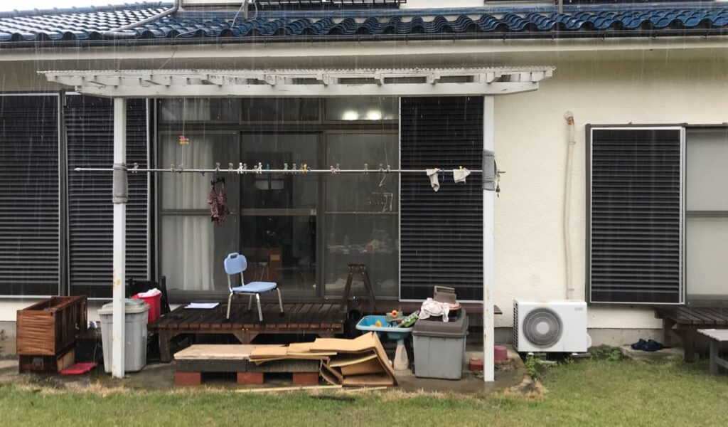 庭と調和したガーデンルーム施工事例