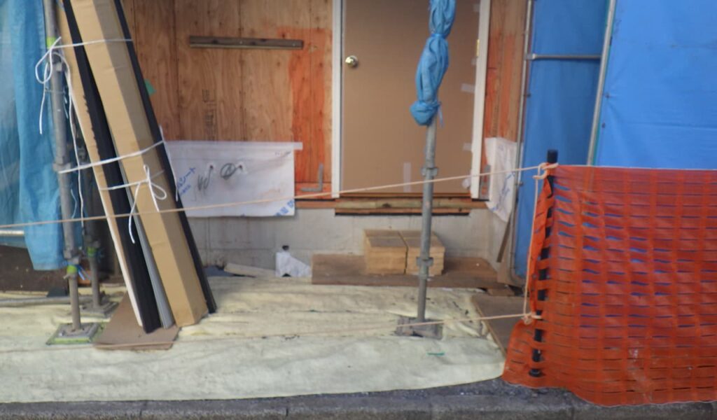 異テイスト二世帯住宅の調和を生む新築外構