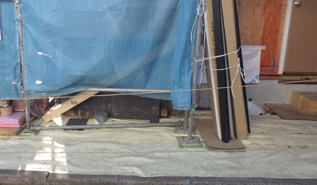 異テイスト二世帯住宅の調和を生む新築外構