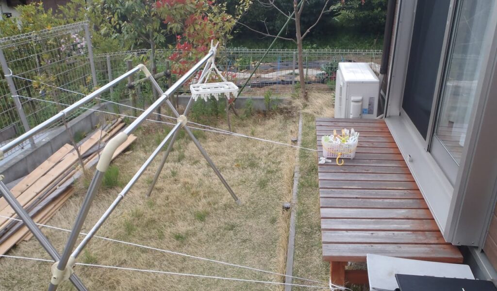 自然を活かしたウッドデッキの施工事例