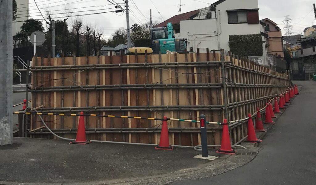 曲線で構成されたナチュラルな新築外構