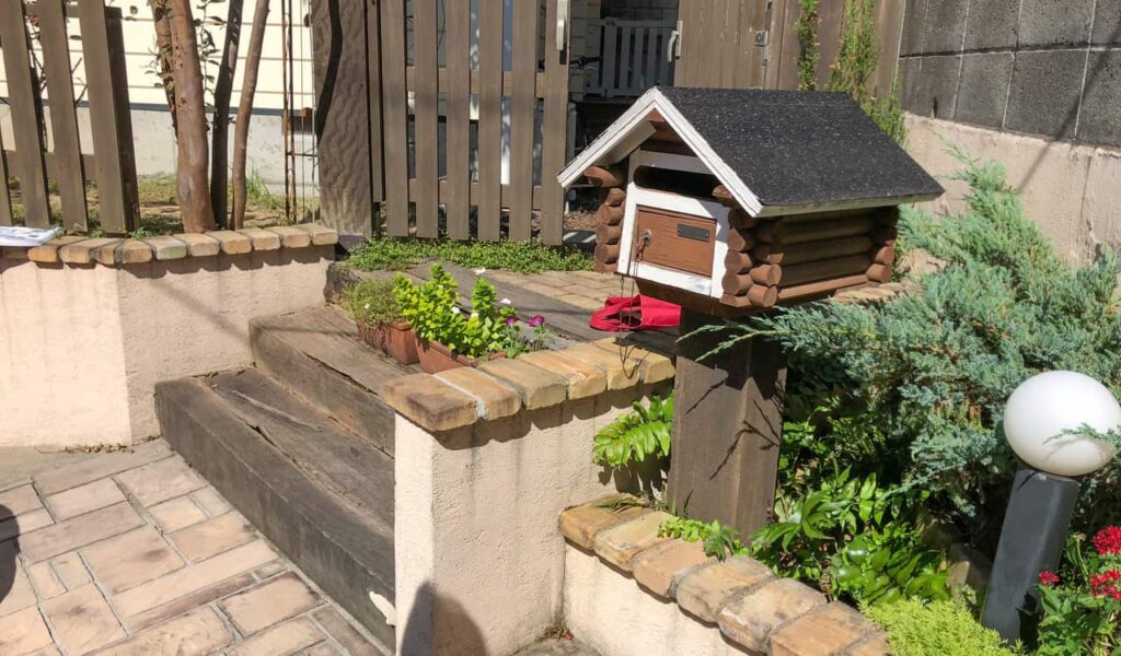 枕木風コンクリートのファサードリフォーム