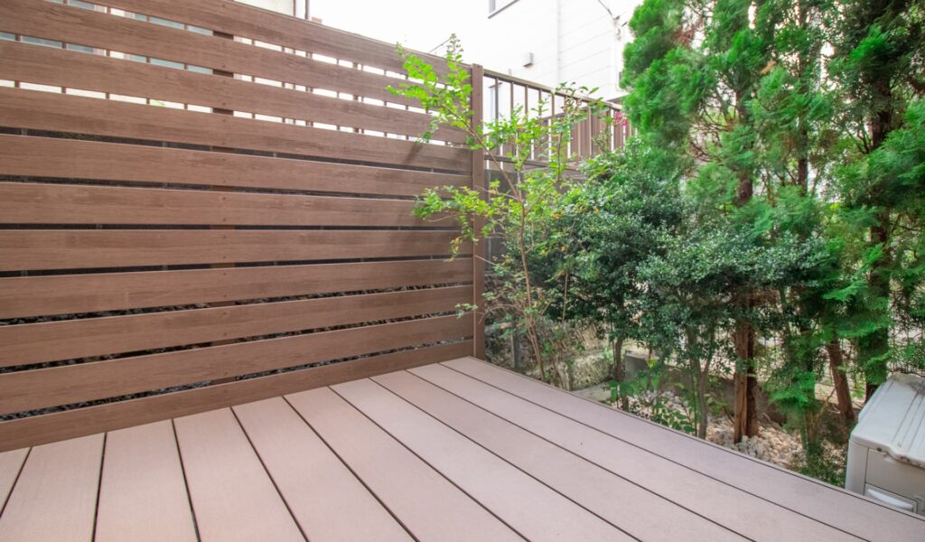 プライバシーと手間軽減を追求したエクステリアリフォーム