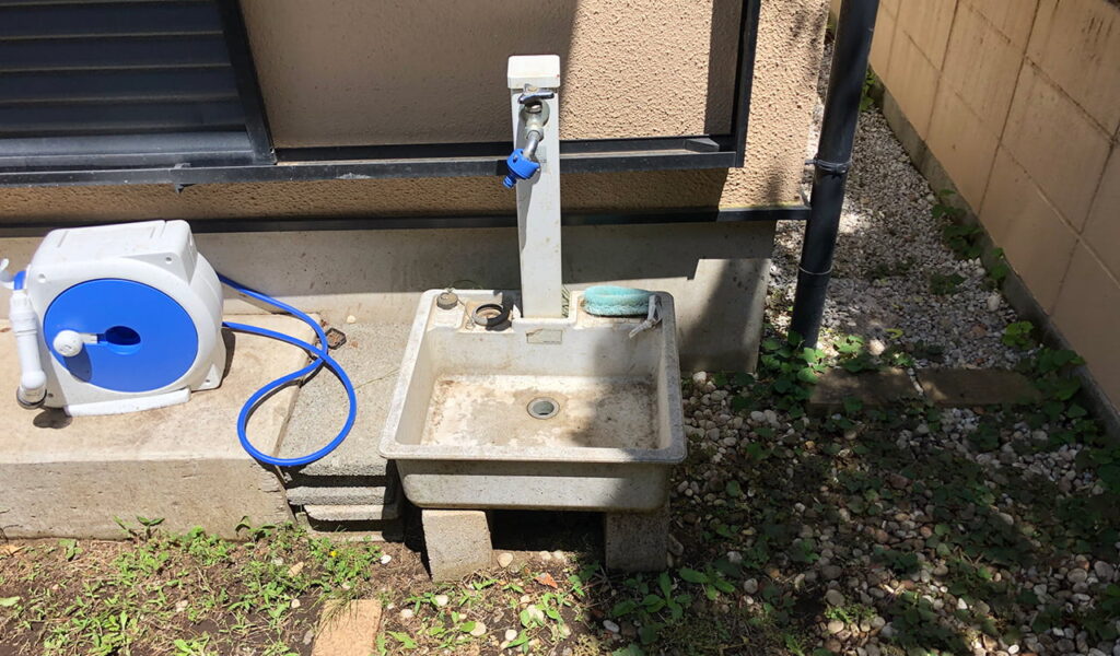 雑草対策もバッチリな快適ウッドデッキお庭リフォーム