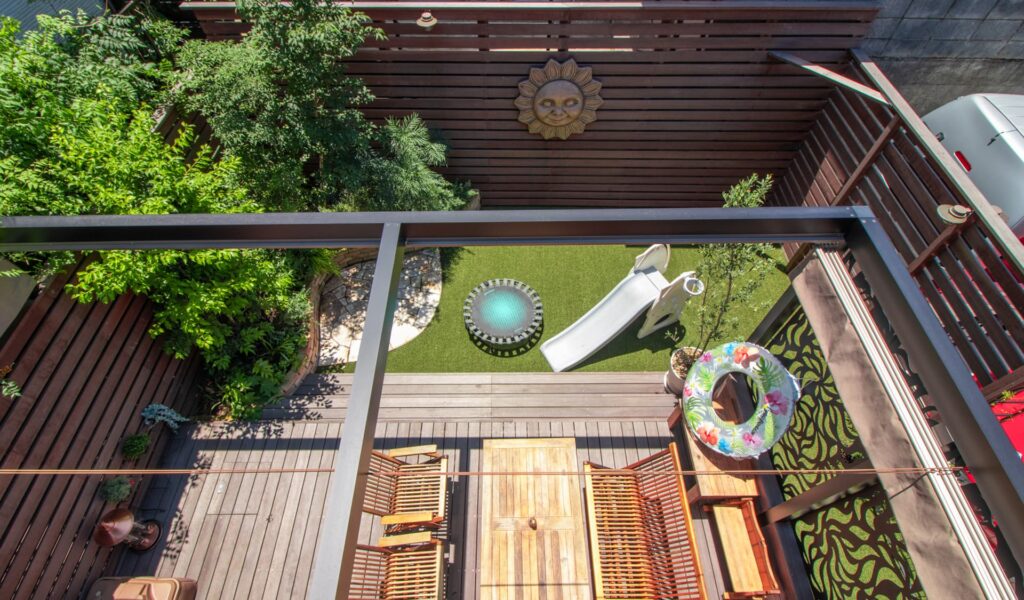 プライベートで解放的・家族みんなで過ごせるお庭