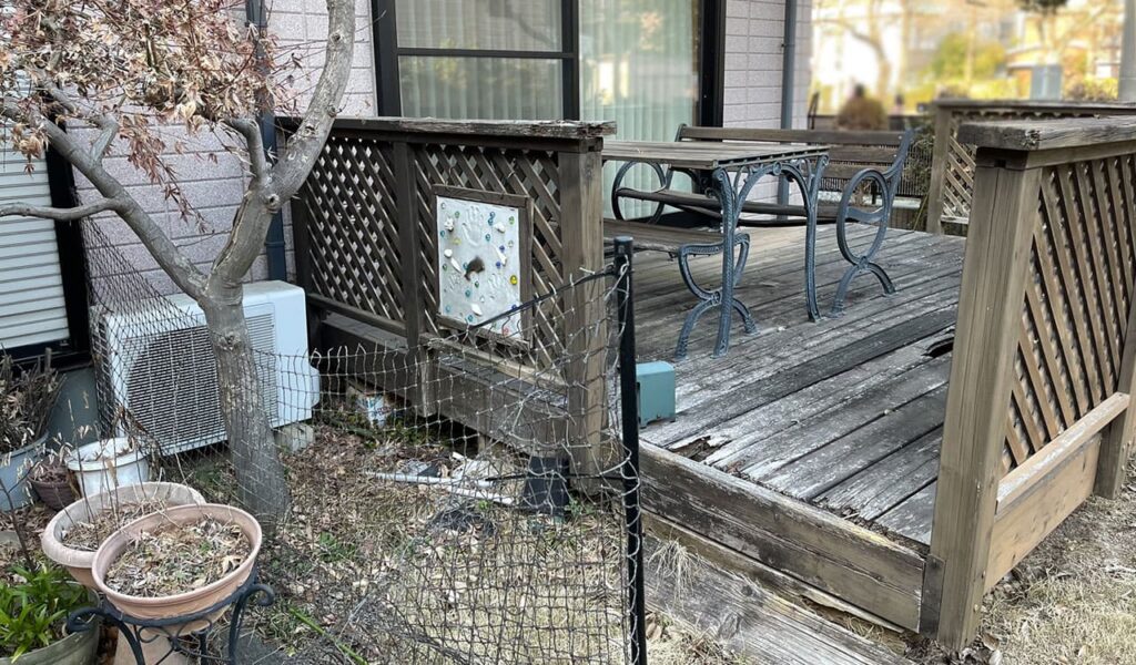 野良猫防止と手間いらずのウッドデッキ外構リフォーム