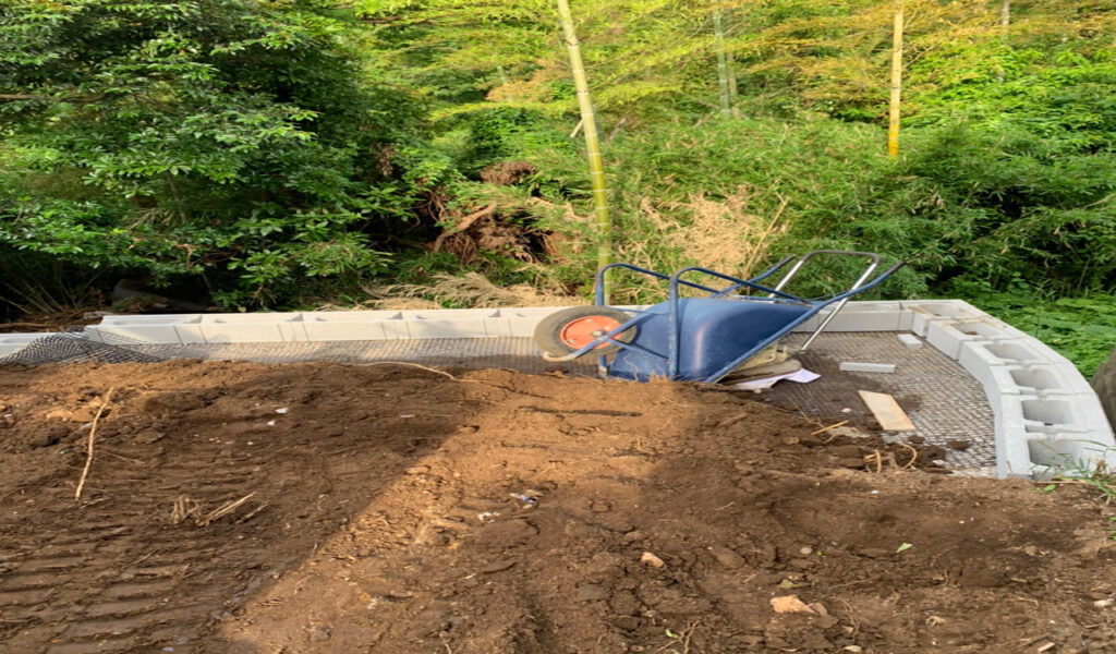 古都の杜に佇む、開放感あふれるウッドデッキ