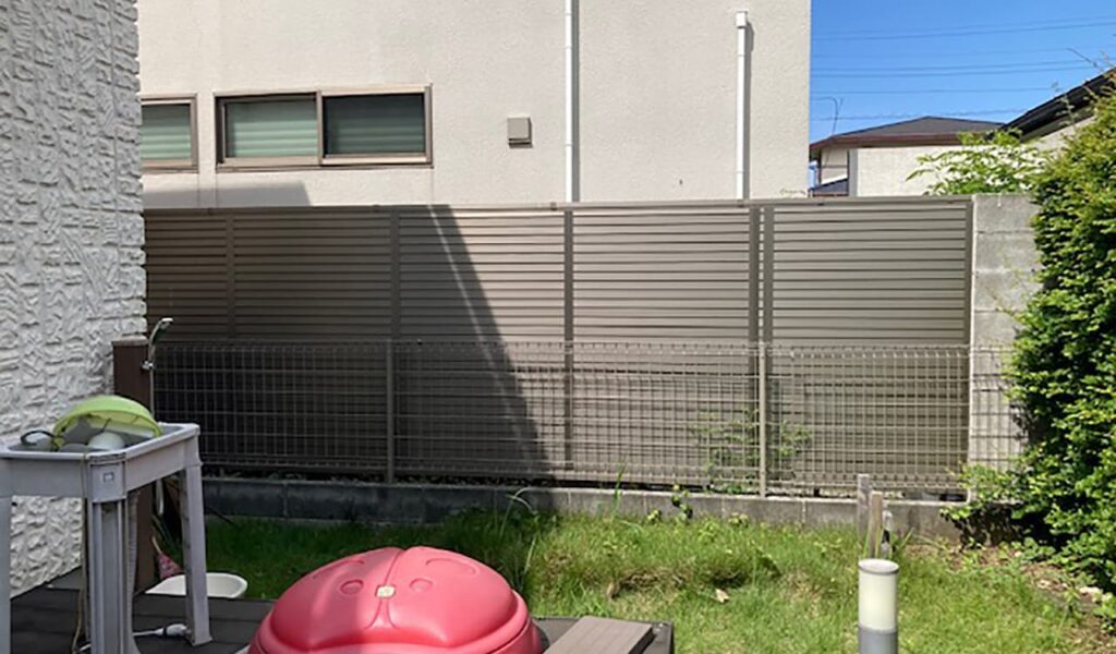 家族と愛犬が楽しむタイルテラスのお庭リフォーム