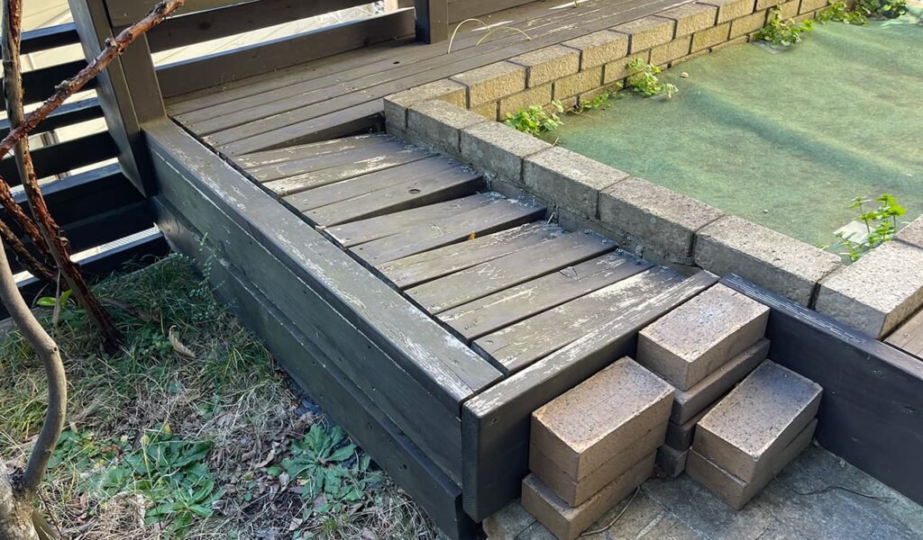 ワンちゃんも喜ぶ安心快適なウリンデッキ