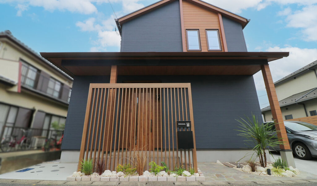 和風要素とプライベート空間を重視した新築エクステリア