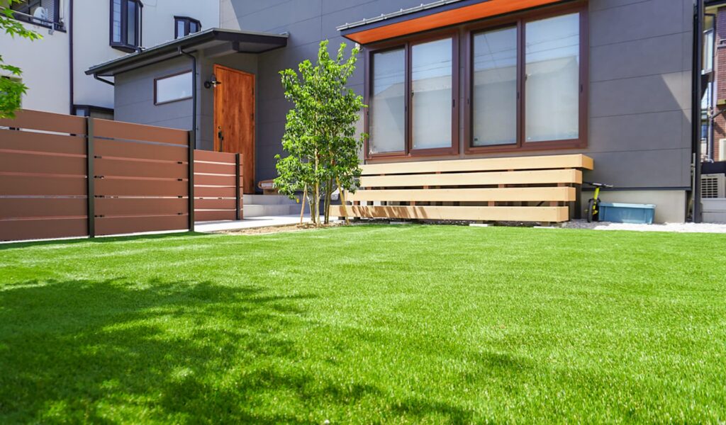 緑を感じるローメンテナンスエクステリア