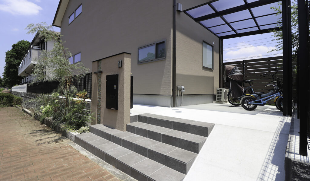 家族が日々を快適に過ごすための新築エクステリア