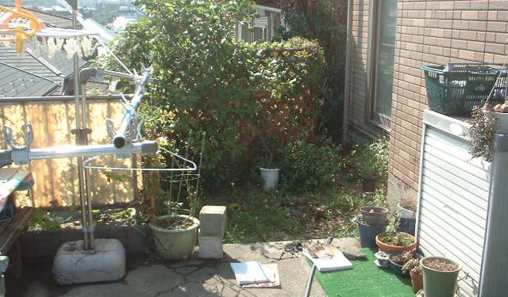 南欧風エクステリアで実現したバリアフリー＆メンテナンスフリーテラスリフォーム