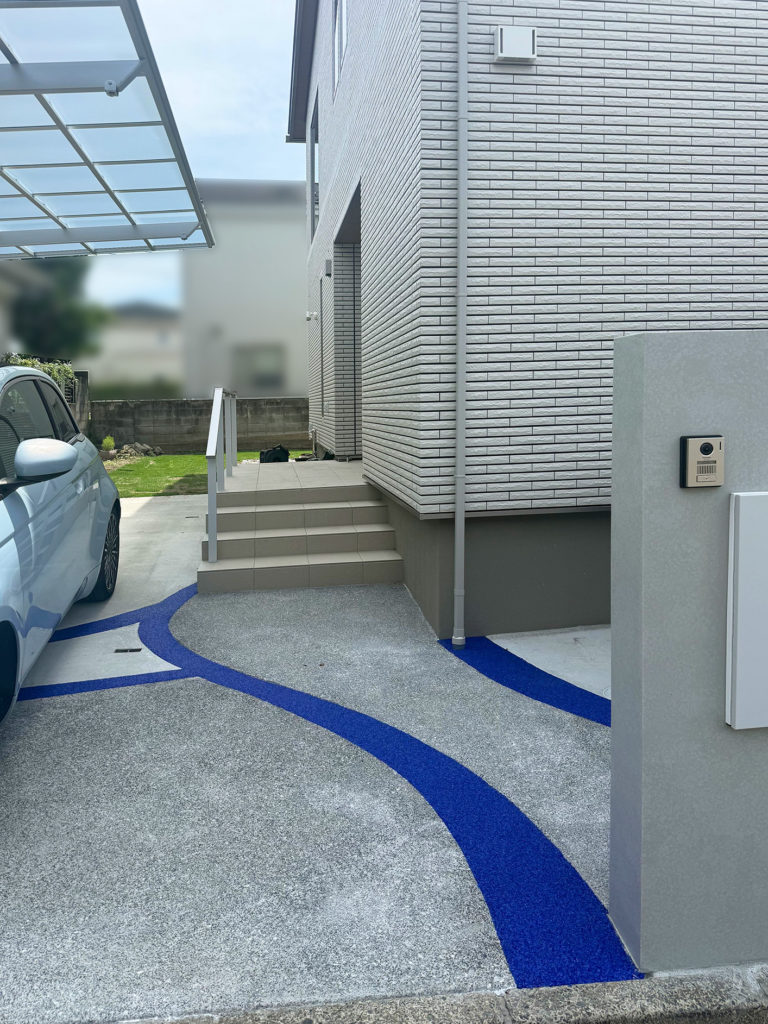 海をイメージしたエクステリアデザイン / 神奈川県鎌倉市 / 2026-08